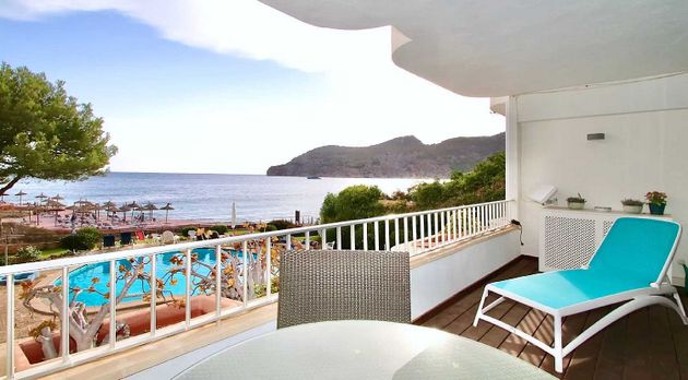Foto 1 de Pis en venda a Es Camp de Mar de 2 habitacions amb terrassa i piscina