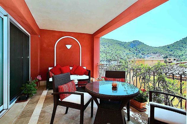 Foto 1 de Piso en venta en Port d'Andratx de 2 habitaciones con terraza y piscina