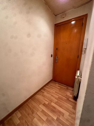 Foto 2 de Piso en venta en Vallcarca i els Penitents de 2 habitaciones con calefacción y ascensor