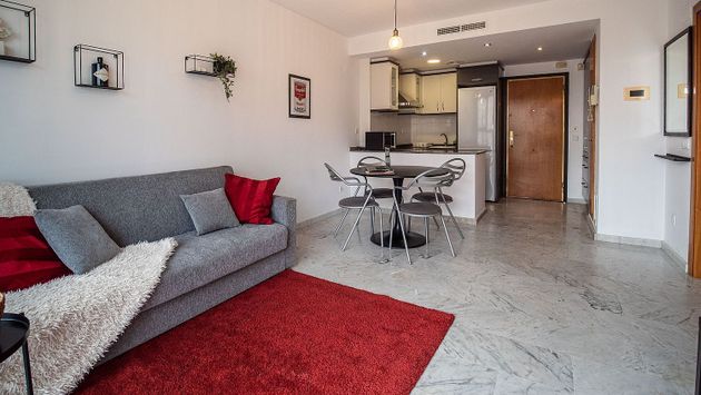 Foto 1 de Estudio en alquiler en Sant Pau con terraza y muebles
