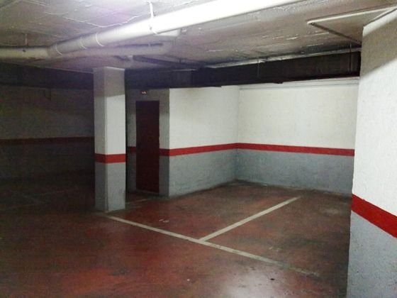 Foto 2 de Garaje en alquiler en calle De Llançà de 10 m²