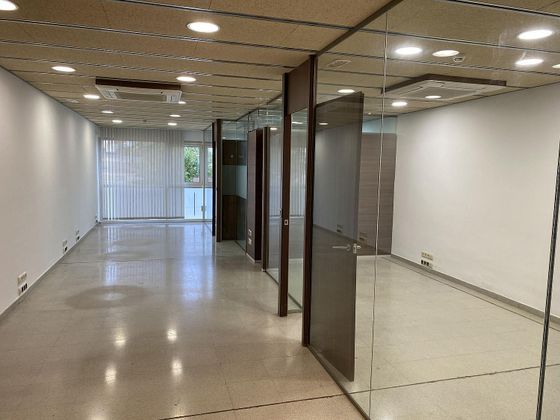 Foto 1 de Oficina en lloguer a Centre - Pineda de Mar amb aire acondicionat i calefacció