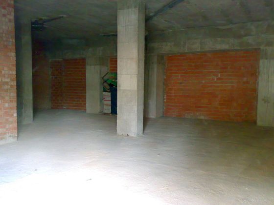 Foto 2 de Alquiler de local en Benicalap de 268 m²