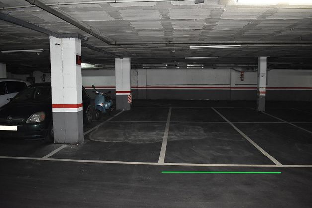 Foto 1 de Garatge en venda a La Nova Esquerra de l'Eixample de 14 m²