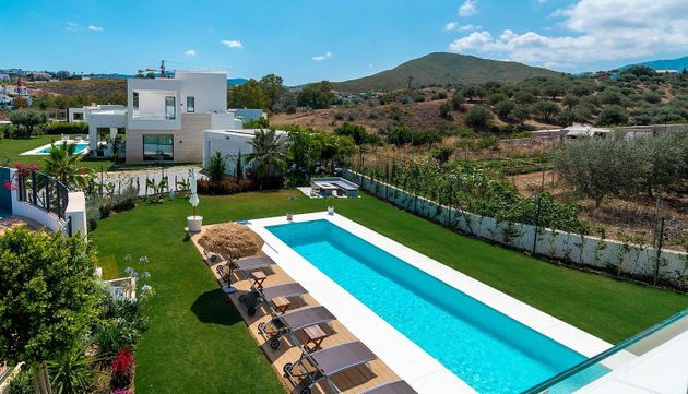 Foto 1 de Casa en venta en Mijas Golf de 5 habitaciones con terraza y piscina