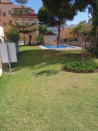 Foto 2 de Ático en venta en San Luis de Sabinillas de 2 habitaciones con terraza y piscina