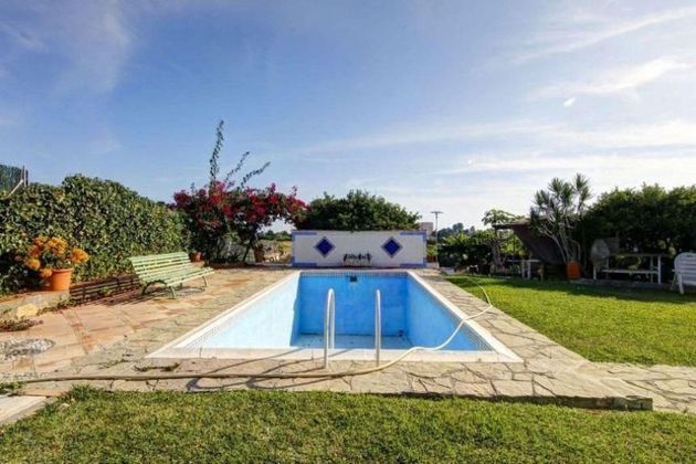Foto 2 de Casa rural en venda a El Padrón - El Velerín - Voladilla de 2 habitacions amb terrassa i piscina