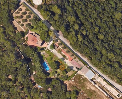 Foto 1 de Casa rural en venda a Sant Llorenç de 6 habitacions amb terrassa i piscina