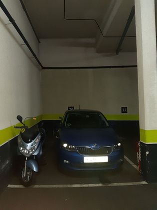 Foto 2 de Venta de garaje en calle Vega de la Moraleja de 30 m²