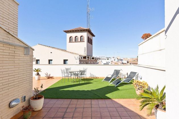 Foto 1 de Àtic en venda a Centre - Cornellà de Llobregat de 4 habitacions amb terrassa i balcó