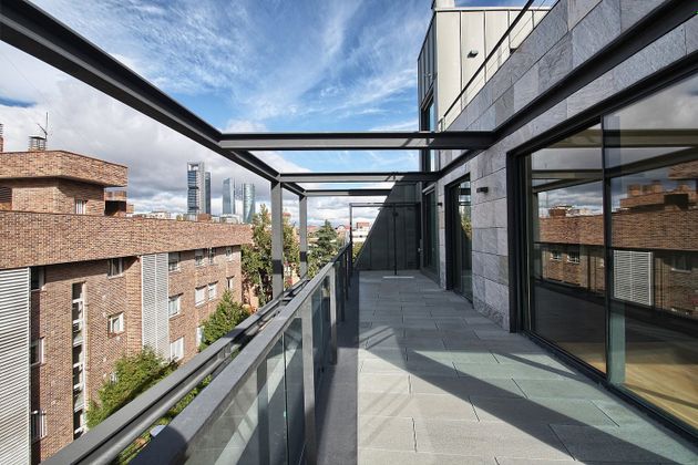 Foto 2 de Ático en venta en Nueva España de 4 habitaciones con terraza y piscina