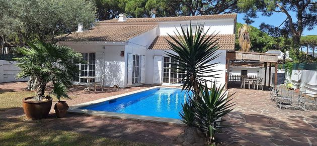 Foto 2 de Casa en venda a Can Bou de 4 habitacions amb terrassa i piscina