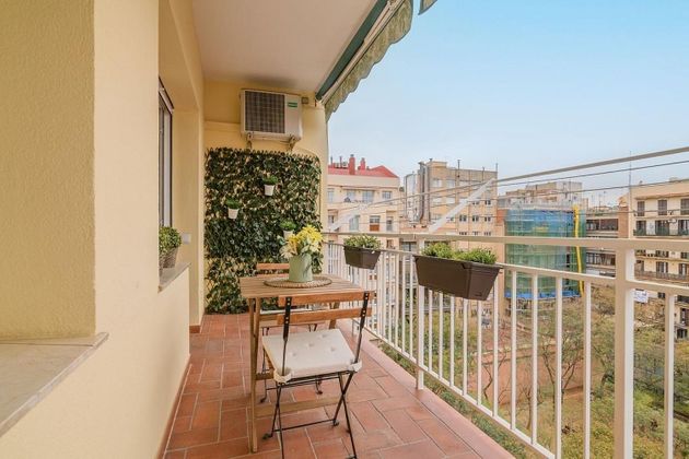 Foto 2 de Piso en venta en La Dreta de l'Eixample de 2 habitaciones con terraza y balcón