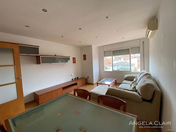 Foto 1 de Àtic en venda a Centre - Sant Boi de Llobregat de 3 habitacions amb balcó i aire acondicionat