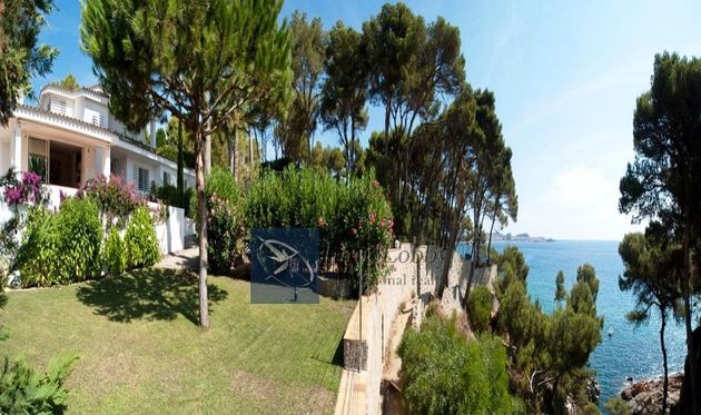 Foto 2 de Xalet en venda a calle Ildefons Cerdà de 4 habitacions amb terrassa i piscina