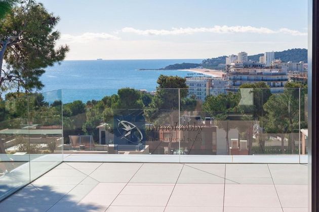 Foto 2 de Chalet en venta en Els Pins - Politur de 4 habitaciones con terraza y piscina