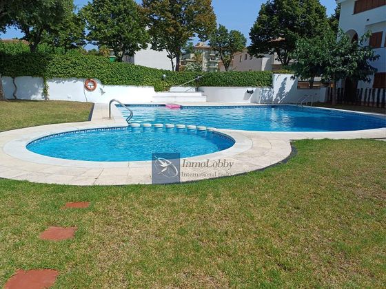 Foto 1 de Casa en venda a Fenals de 4 habitacions amb terrassa i piscina