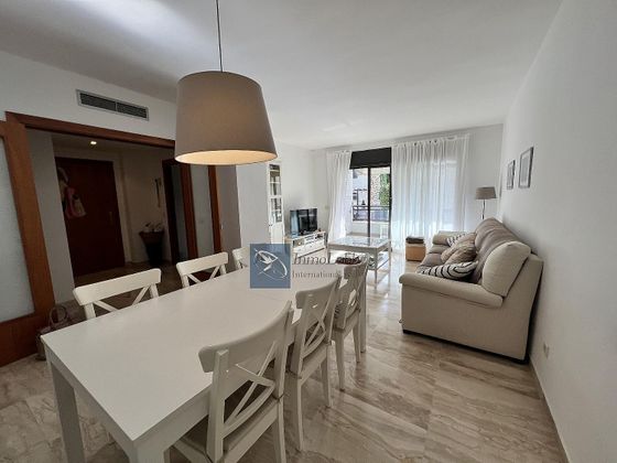 Foto 2 de Piso en venta en avenida De Verona Terol de 3 habitaciones con terraza y piscina