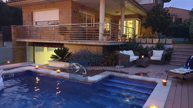 Foto 1 de Alquiler de casa en La Fosca-Cala Margarida de 4 habitaciones con terraza y piscina