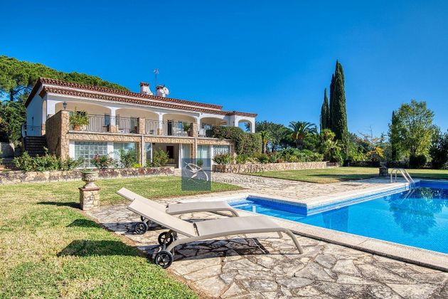 Foto 2 de Casa en venda a Vilartagues i Tueda de Dalt de 4 habitacions amb terrassa i piscina