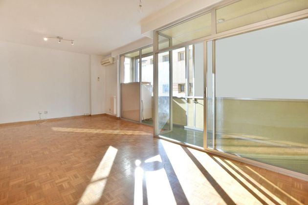 Foto 1 de Piso en venta en Centre - Sabadell de 4 habitaciones con terraza y garaje