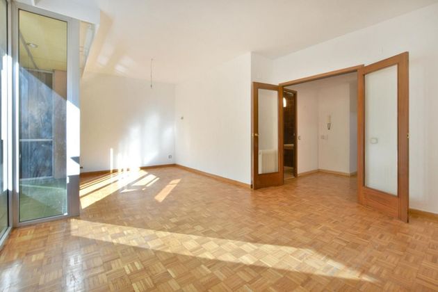 Foto 2 de Pis en venda a Centre - Sabadell de 4 habitacions amb terrassa i garatge