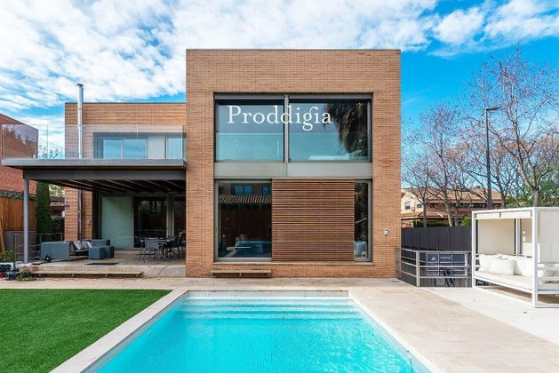 Foto 1 de Casa en venta en Mira-sol de 6 habitaciones con terraza y piscina