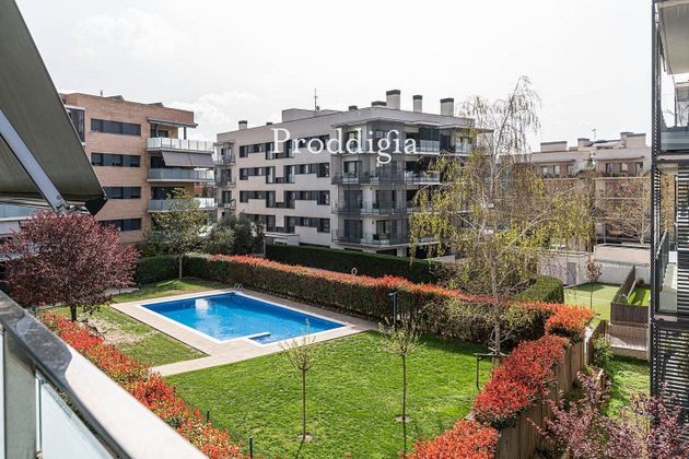 Foto 2 de Piso en venta en Can Mates  - Volpelleres de 3 habitaciones con terraza y piscina