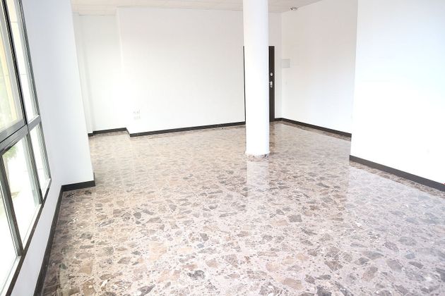 Foto 1 de Oficina en alquiler en calle De Vicent Pallardó con garaje y aire acondicionado