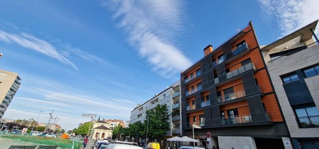 Foto 2 de Pis en venda a paseo Veinti Dos de Juliol de 2 habitacions amb garatge i balcó