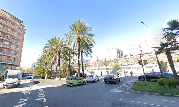 Foto 2 de Pis en venda a Centre - Hospitalet de Llobregat, L´ de 4 habitacions amb balcó i aire acondicionat