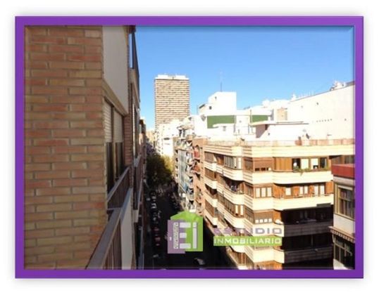 Foto 1 de Piso en venta en Ensanche - Diputación de 3 habitaciones con terraza y garaje