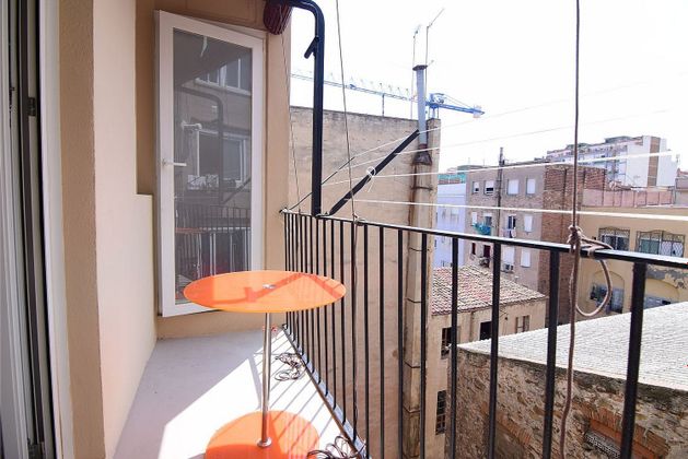 Foto 2 de Venta de piso en El Raval de 1 habitación con balcón