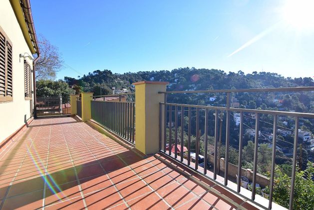 Foto 2 de Xalet en lloguer a La Floresta - Les Planes de 3 habitacions amb terrassa i balcó