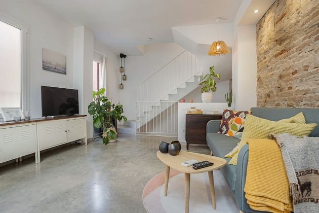 Foto 2 de Casa adossada en venda a La Barceloneta de 3 habitacions amb balcó i aire acondicionat