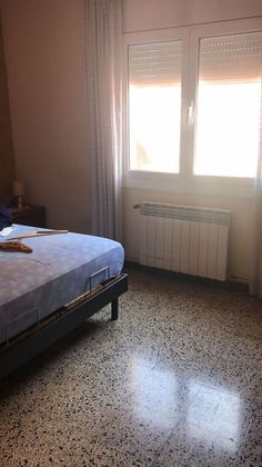 Foto 2 de Pis en venda a Sagrada Familia de 4 habitacions amb terrassa i calefacció