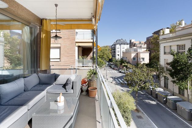 Foto 1 de Venta de piso en Les Tres Torres de 3 habitaciones con terraza y garaje