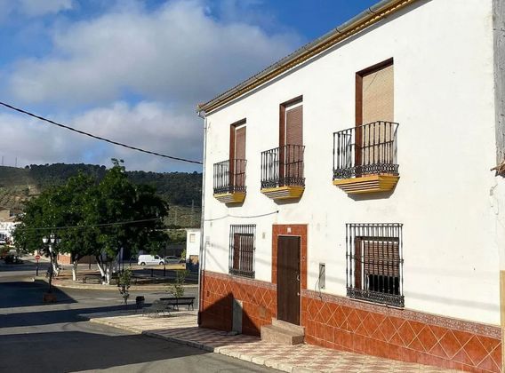 Foto 1 de Casa adossada en venda a calle Cataluña de 3 habitacions amb terrassa