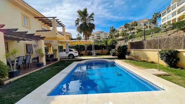 Foto 2 de Xalet en venda a Mijas Golf de 4 habitacions amb terrassa i piscina