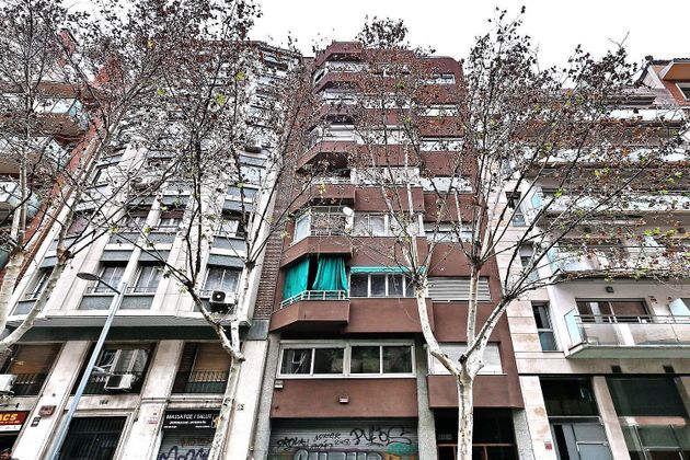 Foto 1 de Venta de piso en avenida De la República Argentina de 3 habitaciones con balcón y ascensor