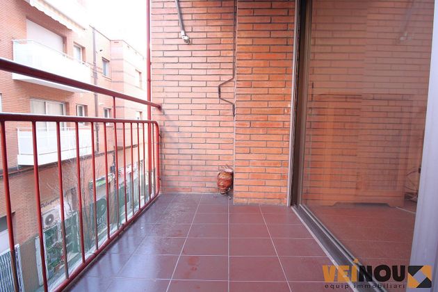 Foto 2 de Piso en venta en Sants-Badal de 4 habitaciones con balcón y calefacción