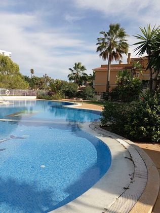 Foto 1 de Piso en venta en Cales de Mallorca de 2 habitaciones con terraza y piscina