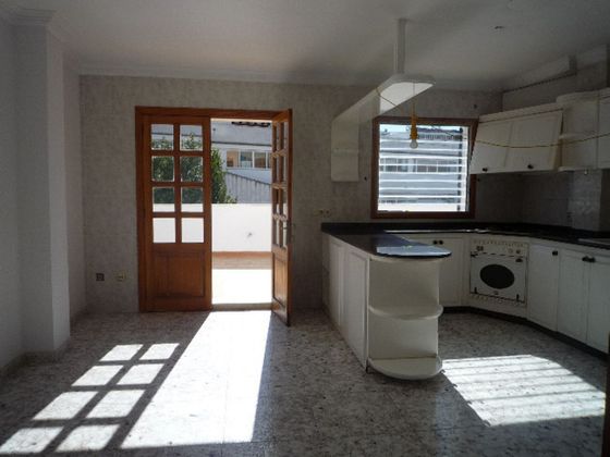 Foto 2 de Pis en venda a calle Moscari de 4 habitacions amb terrassa i balcó