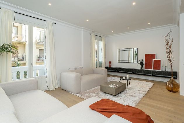 Foto 2 de Pis en venda a calle De Padilla de 3 habitacions amb garatge i balcó