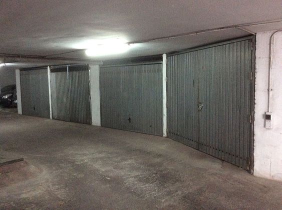 Foto 2 de Garaje en venta en calle Las Flores de 554 m²