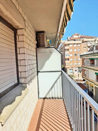 Foto 2 de Piso en venta en Elda de 3 habitaciones con terraza y balcón