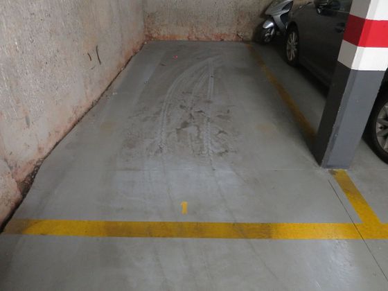 Foto 2 de Alquiler de garaje en calle De Valencia de 18 m²