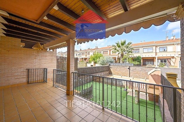 Foto 1 de Casa en venda a Zona Casco Antiguo de 3 habitacions amb terrassa i piscina