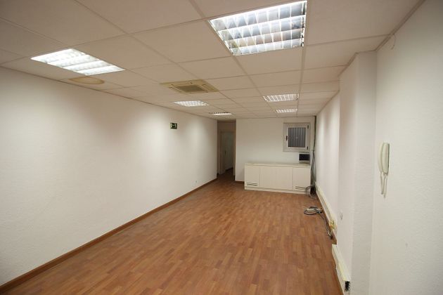 Foto 1 de Oficina en alquiler en calle Calvet de 40 m²