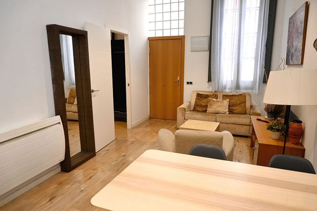 Foto 2 de Pis en lloguer a El Coll de 2 habitacions amb mobles i aire acondicionat